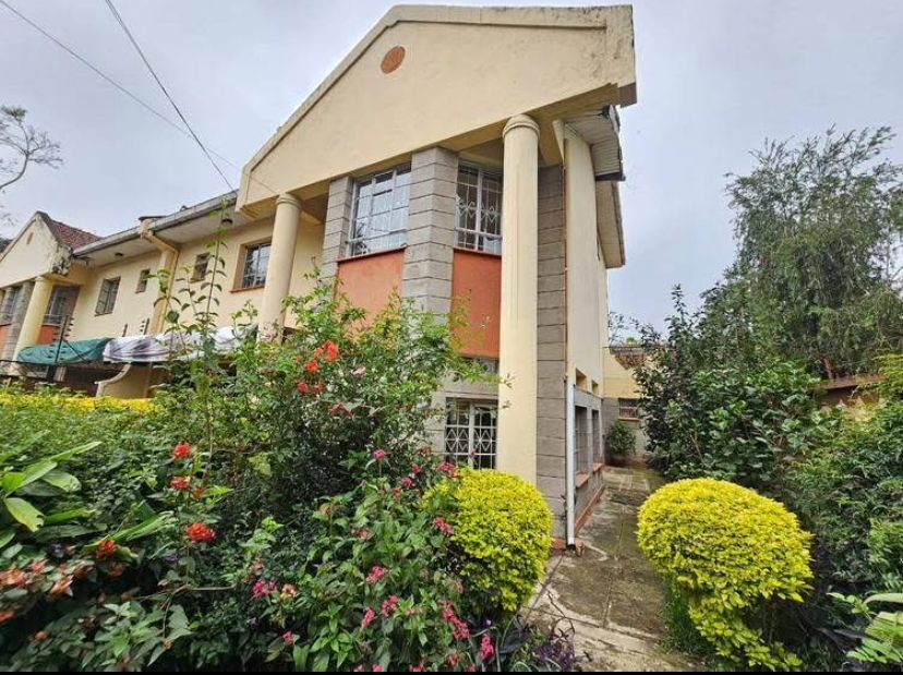 4 Bedroom townhouse in Lavington, photo 1 of 8