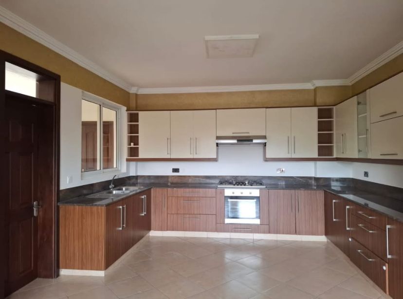 3 Bedroom in Brookside, Westlands, photo 1 of 15