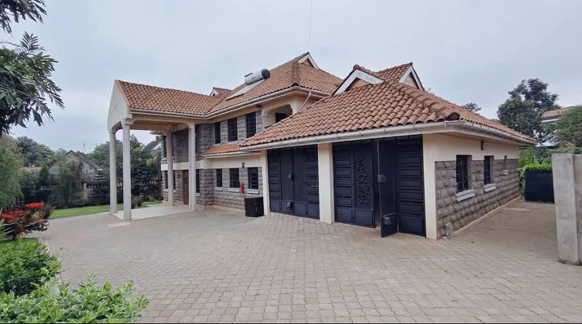 5 Bedroom Townhouse in New Kitisuru ·, photo 1 of 15