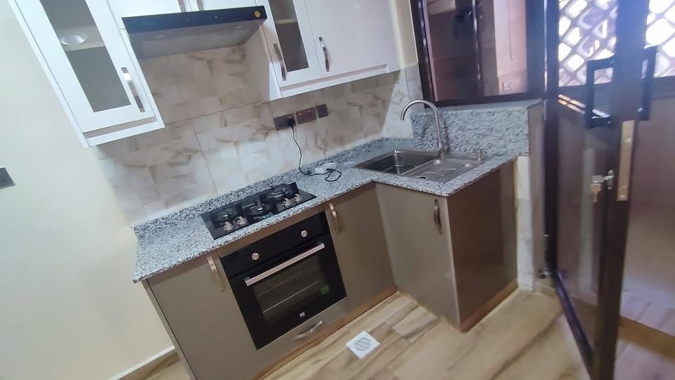COZY 1BR APARTMENT IN WAIYAKI WAY, photo 1 of 9