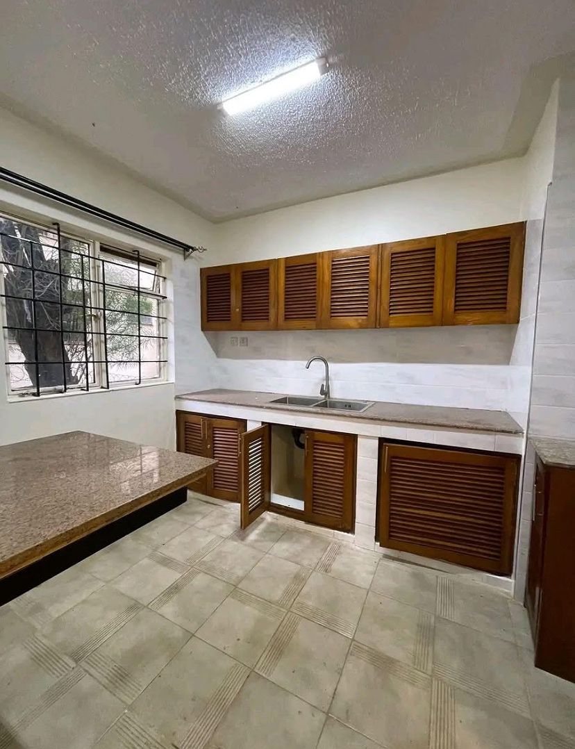 1BR IN KILIMANI NEAR YAYA CENTRE, photo 1 of 5