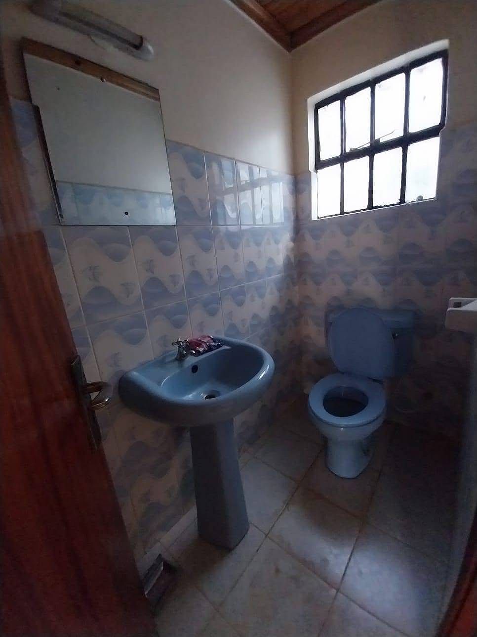 2BR APARTMENT IN UPPER LANGATA, photo 1 of 11