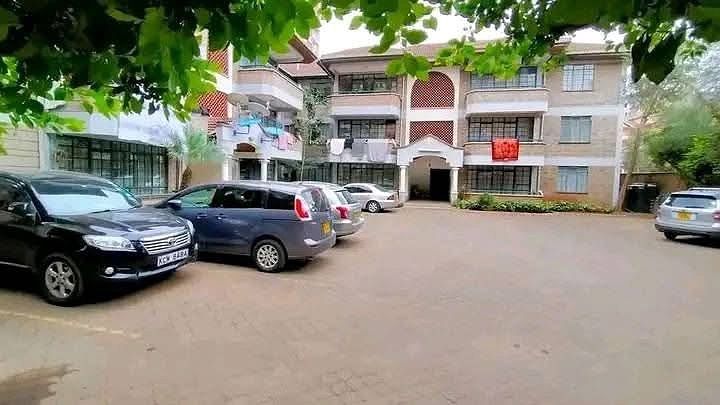 2BR APARTMENT IN LANGATA, photo 1 of 9